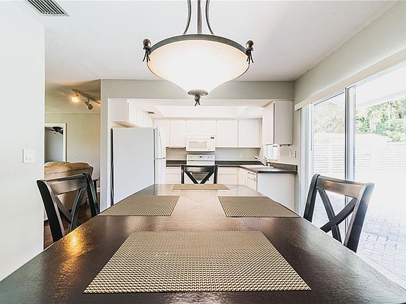 5th image of 2954 Saint Croix Dr
