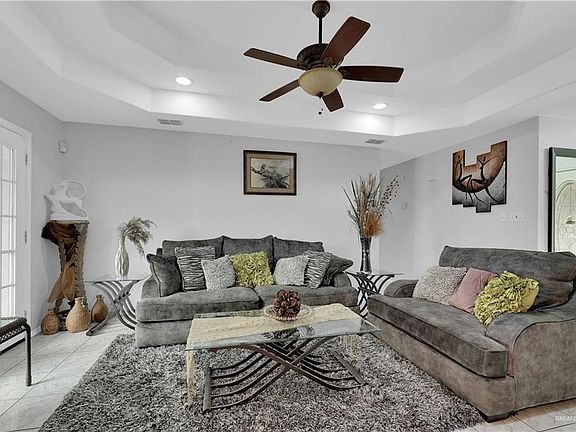 4th image of 4608 W Ivy Ave