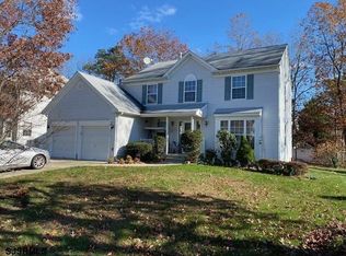 214 Peach Tree Ln, Egg Harbor Township, NJ 08234