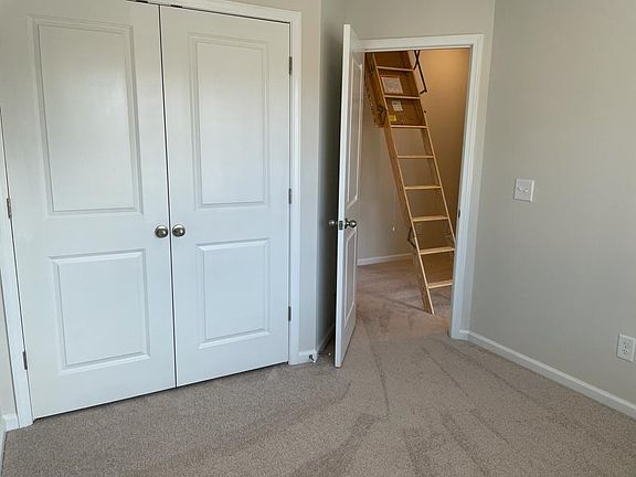 4th image of 901 Goldmine