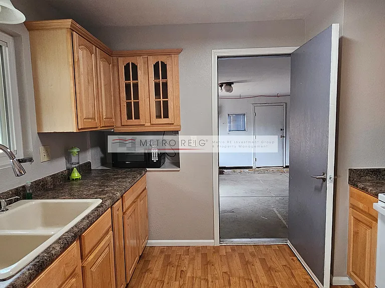 890 Lilac St — Photo 7