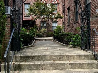 19105 35th Ave APT D, Flushing, NY 11358