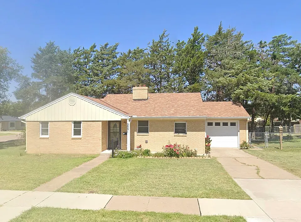 2001 Allen St