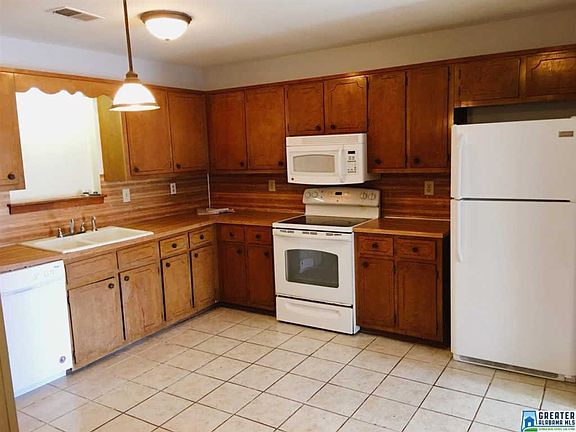 5th image of 2414 Hampstead Dr
