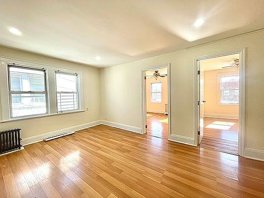 5th image of 21-19 29th Ave #2