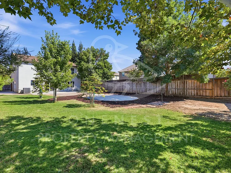 2708 Woodfield Way — Photo 38