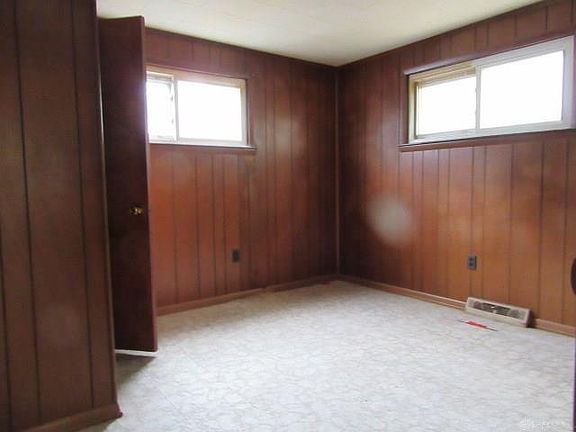 5th image of 1630 Speice Ave