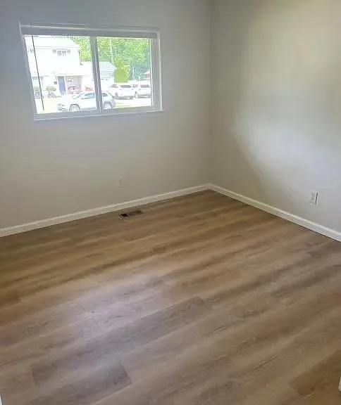 29920 Marshall St — Photo 12