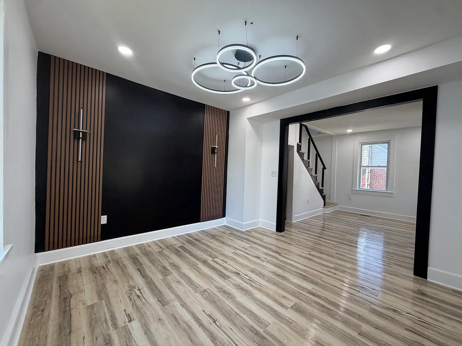 3 bed, 1222 sqft, $2,500 — Photo 3