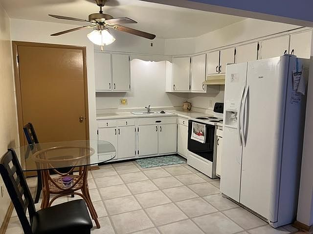 1st image of 142 Flintridge Dr APT 3