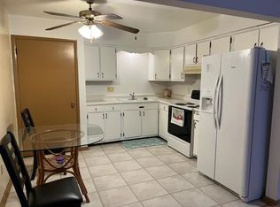 142 Flintridge Dr APT 3, Rockford, IL 61107