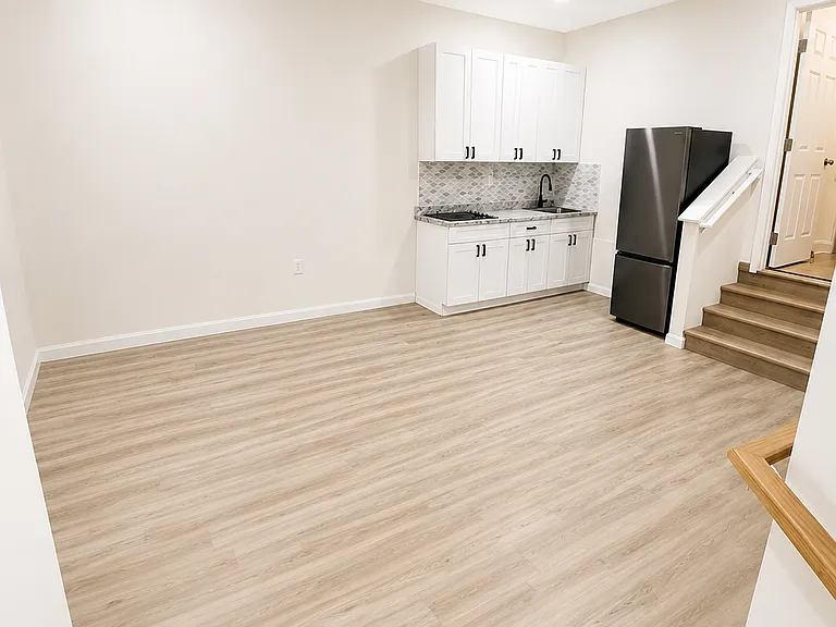 211 Beacon Pl NE #211 — Photo 2