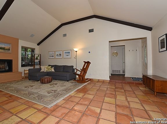 4th image of 6400 Madeleine Dr