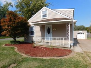 401 Roosevelt Ave, Wood river, IL 62095