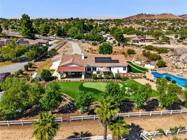 17639 Big Sky Cir, Perris, CA 92570