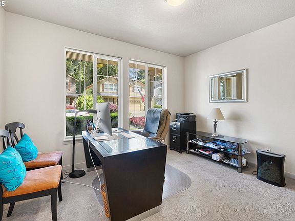 4th image of 1618 NE 158th Ct