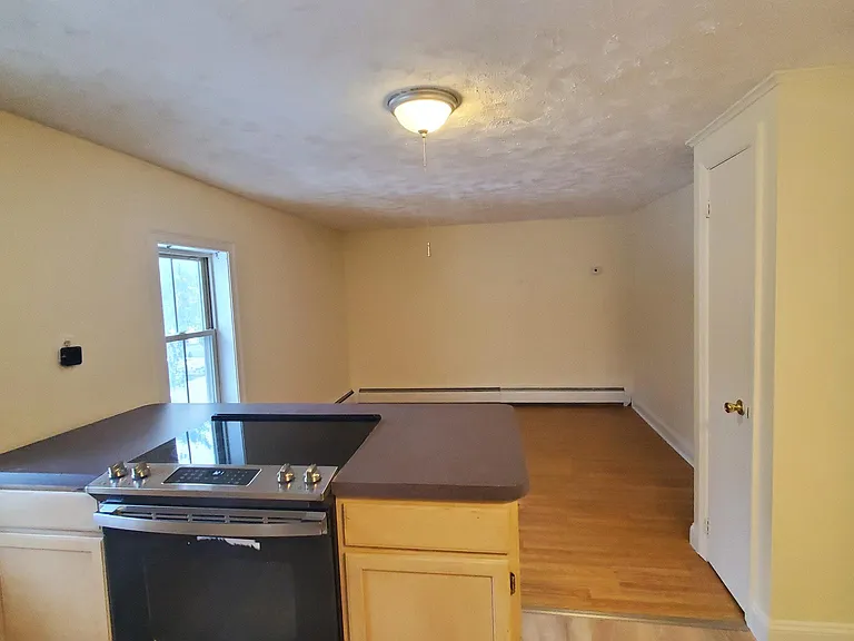 61 Oxford Rd #2 — Photo 9