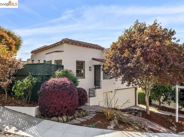 5886 Morpeth St, Oakland, CA 94618