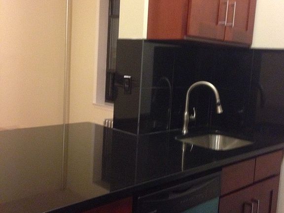 3rd image of 3929 58th St #D3