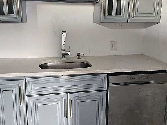 4th image of 8016 251st St