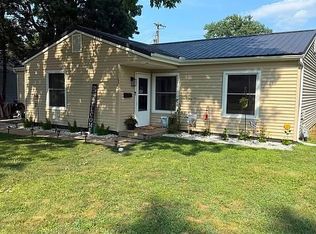 15 N 13th Ave, Canton, IL 61520