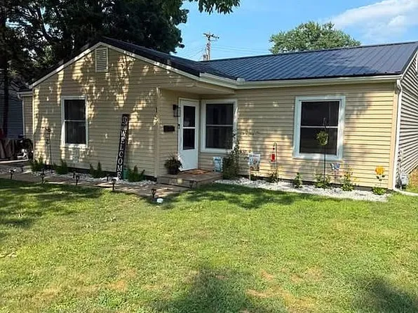 15 N 13th Ave, Canton, IL 61520