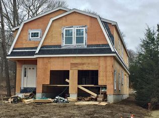 60 Cary Ave, Lexington, MA 02421