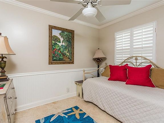 5th image of 1118 Beachview Dr