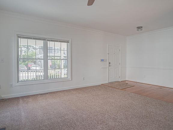 2nd image of 307 E Custis Ave