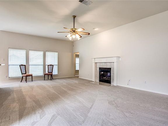 3rd image of 4713 Carolina Trace Trl