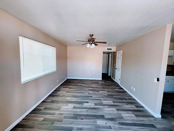 3rd image of 1224 E Dunlap Ave #8