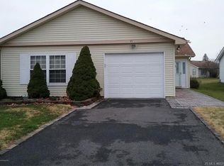 60 Everest Dr, Brick, NJ 08724