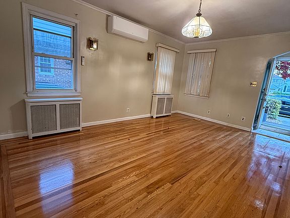 4th image of 3411 204th St #1
