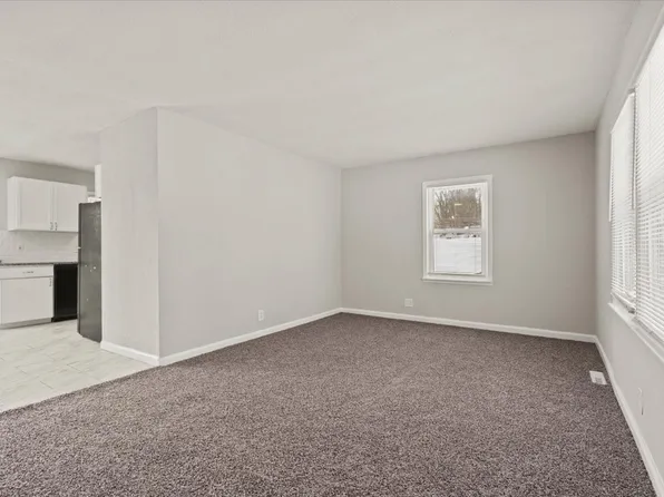 7704 NE 103rd Ter, Kansas City, MO 64134