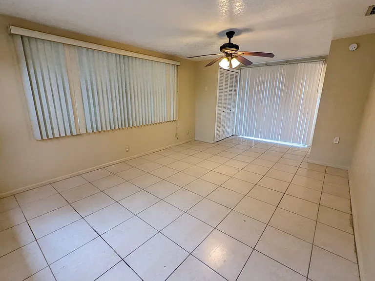 1024 Hilton Ln — Photo 4