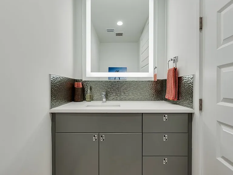 3415 Chihuahua St — Photo 10