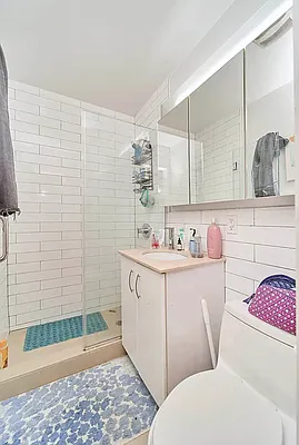 Rented by Living New York | media 22