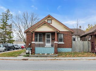 1394 College Ave, Windsor, ON N9B 1L9