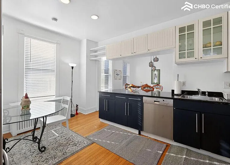 1409 1st St NW — Photo 10