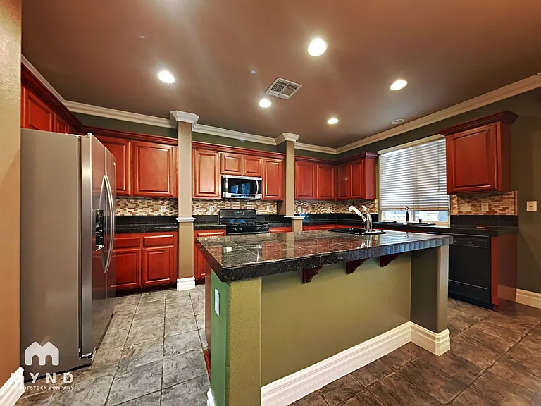 9351 Palmerson Dr — Photo 14