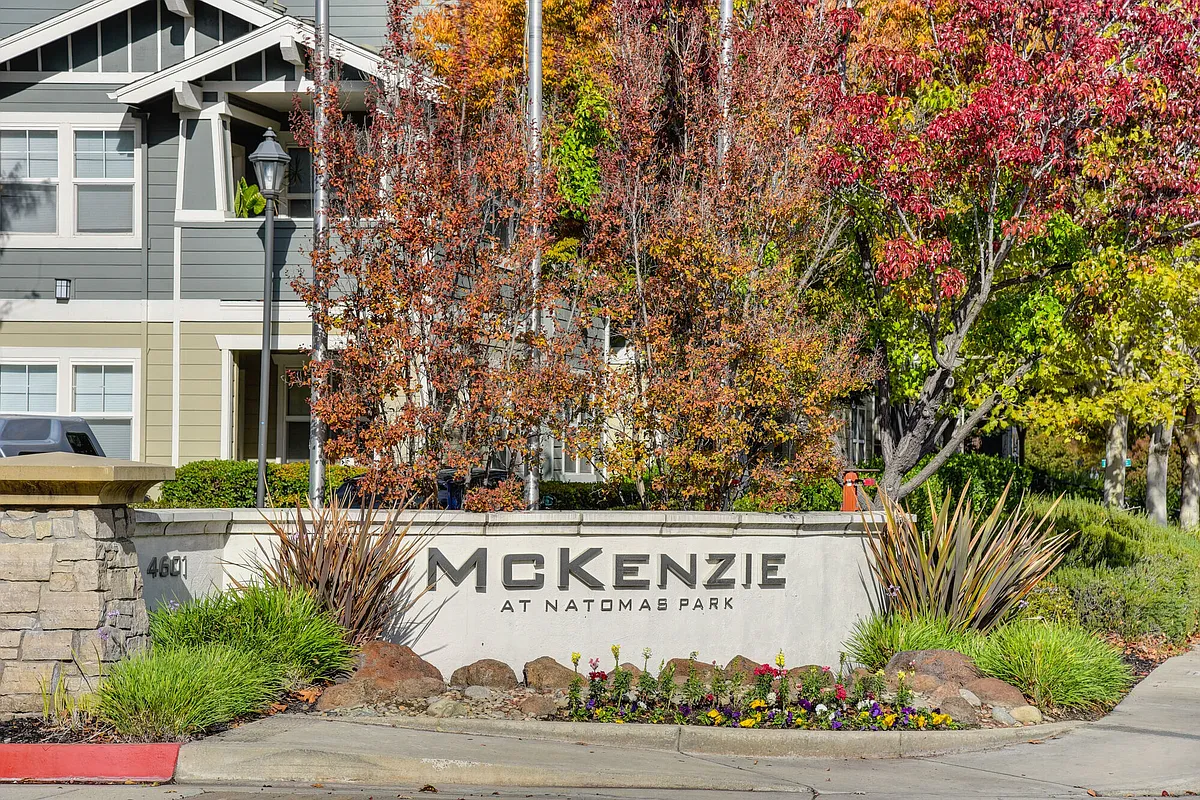 Building Photo - McKenzie at Natomas Park