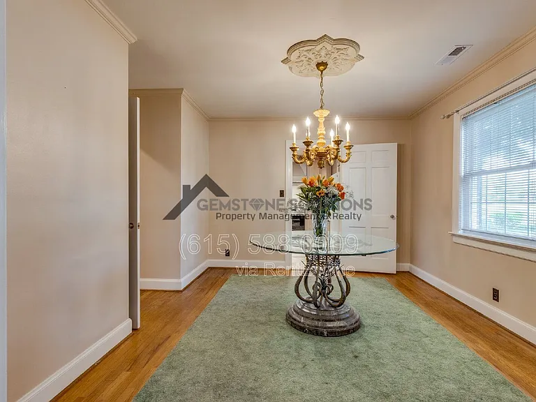 715 Hillsboro Rd — Photo 19
