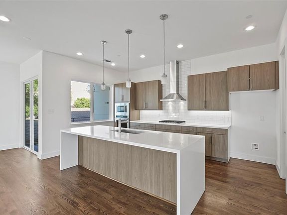 5th image of 5705 Bryan Pkwy #10