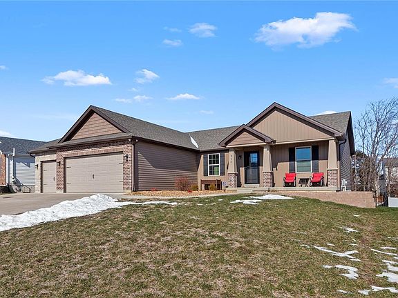 2nd image of 810 Glen Eagle Dr