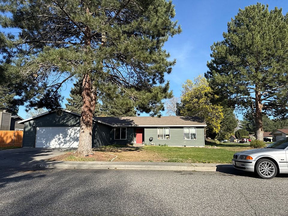 1st image of 2304 Snohomish Ave