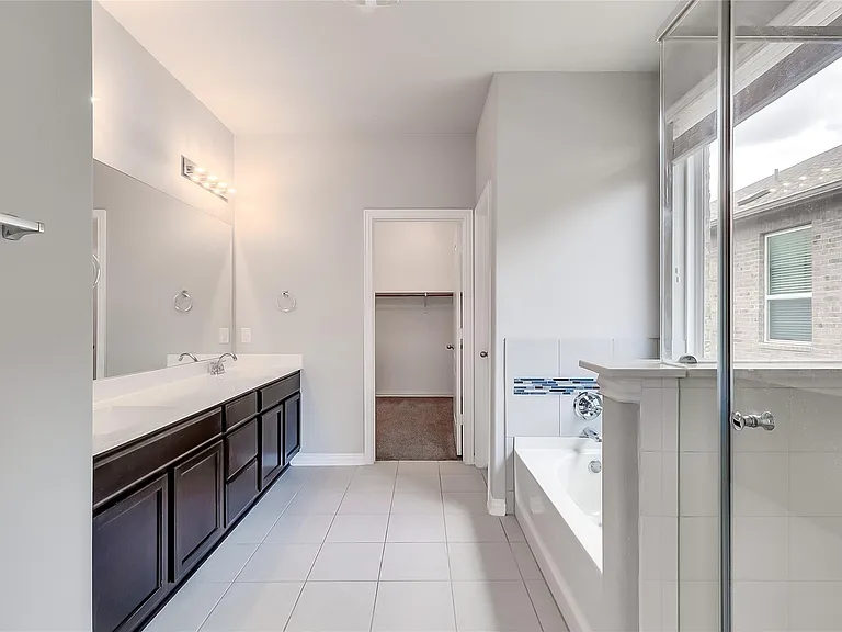 505 Palmilla St — Photo 19