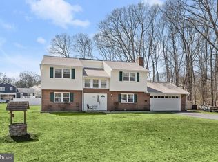 554 Cardinal Dr, Pasadena, MD 21122