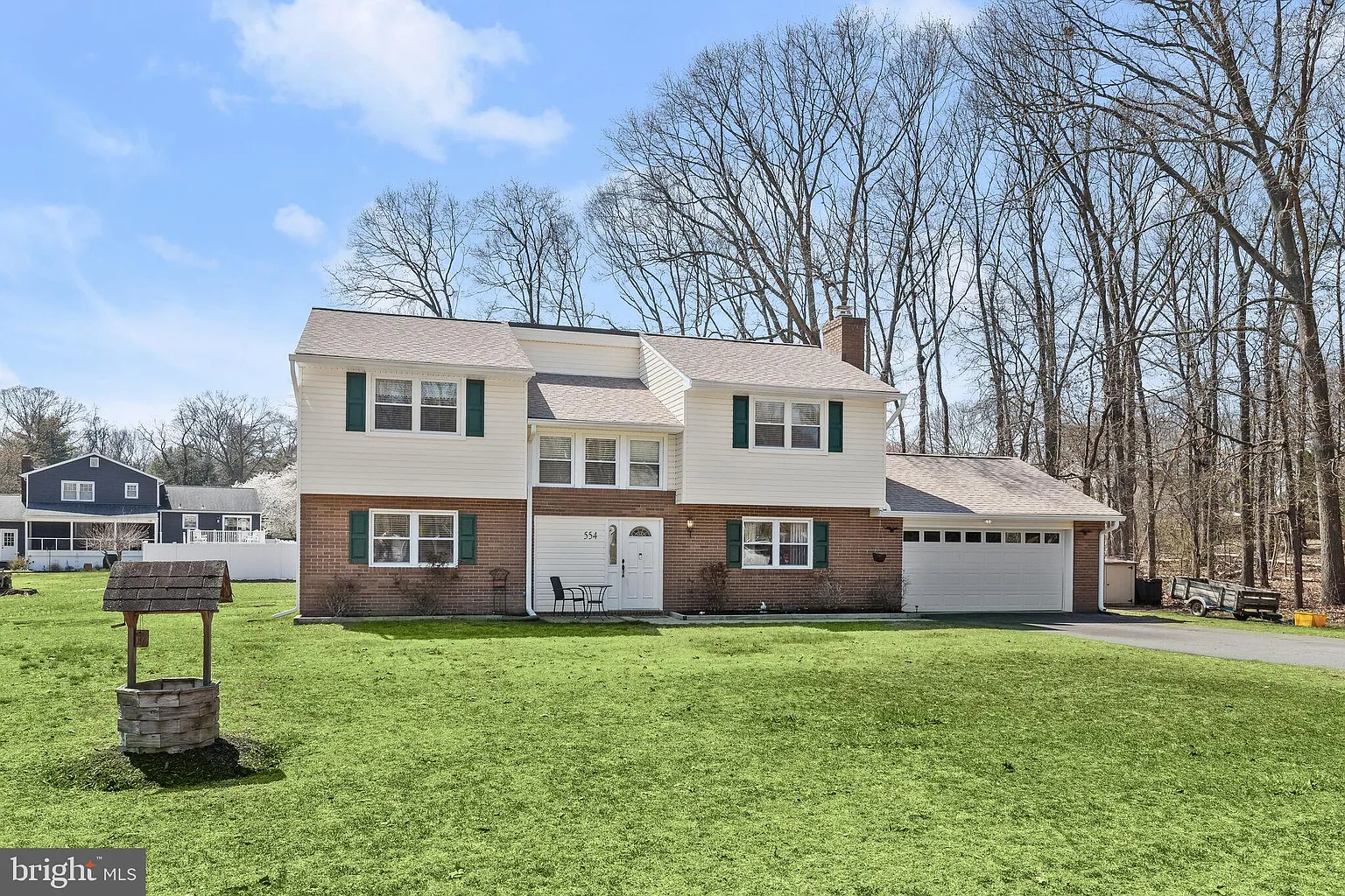 554 Cardinal Dr photo 1