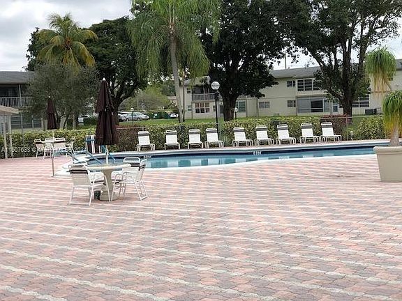 5th image of 601 NW 79th Ave APT 104