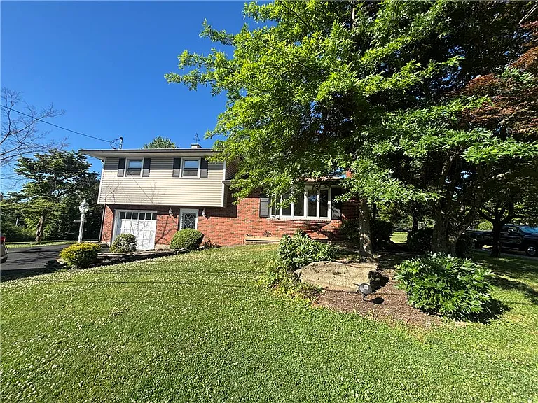 3200 Highland Dr — Photo 1